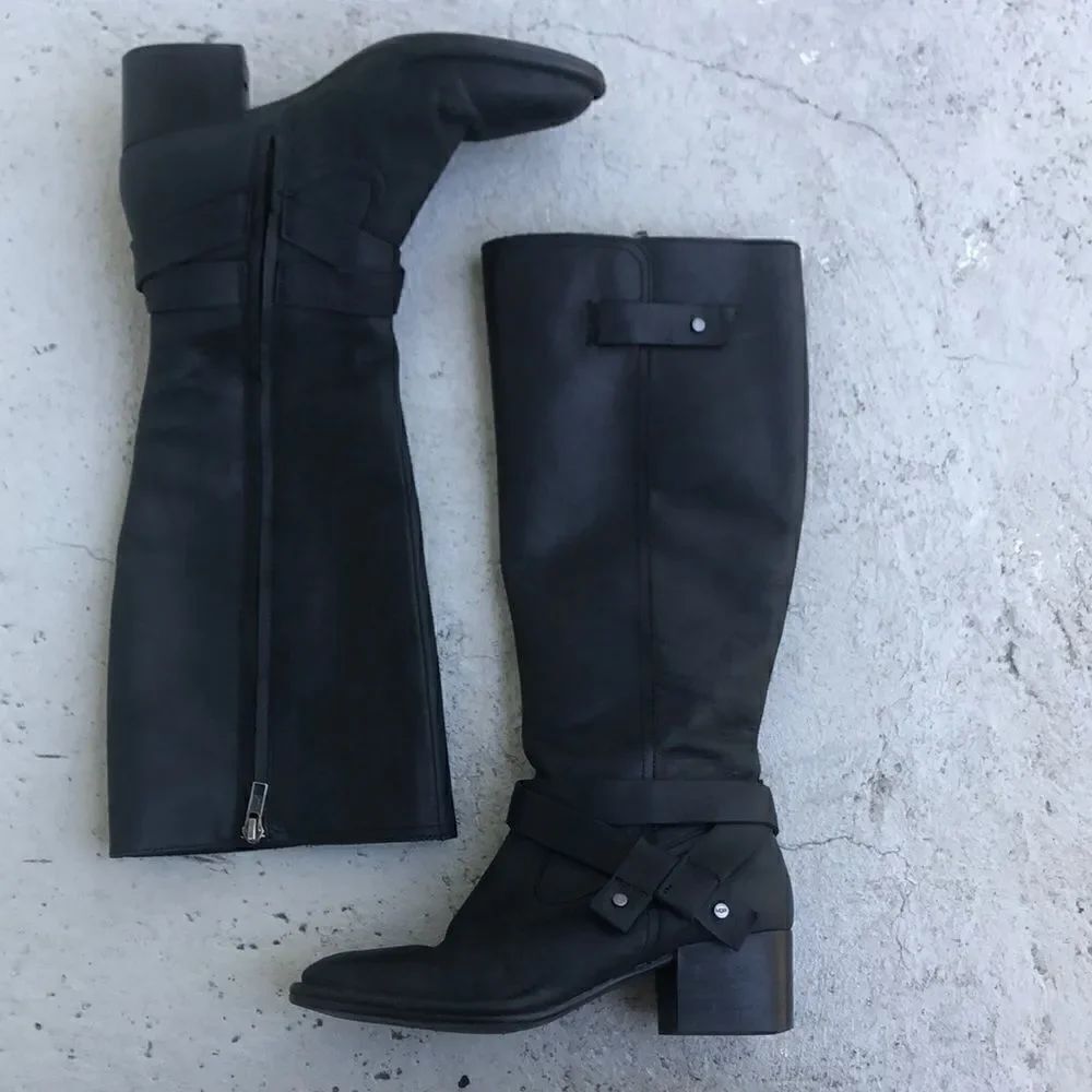 UGG Bandera boots